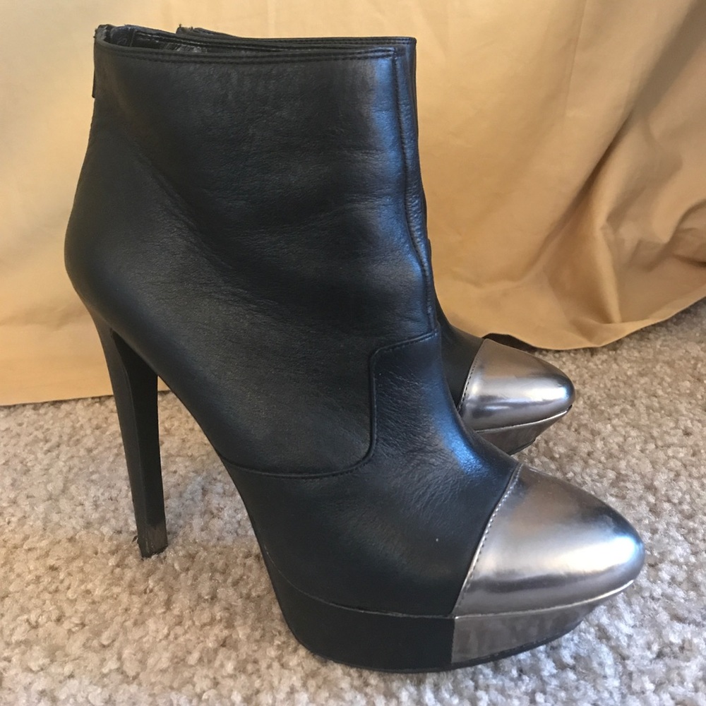 JESSICA SIMPSON ESSAS BLACK AND SILVER BOOTIES